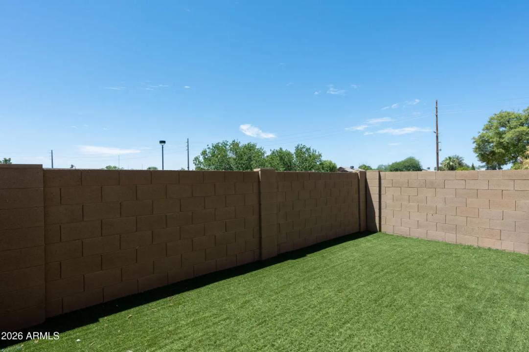 Real Estate Picture 27