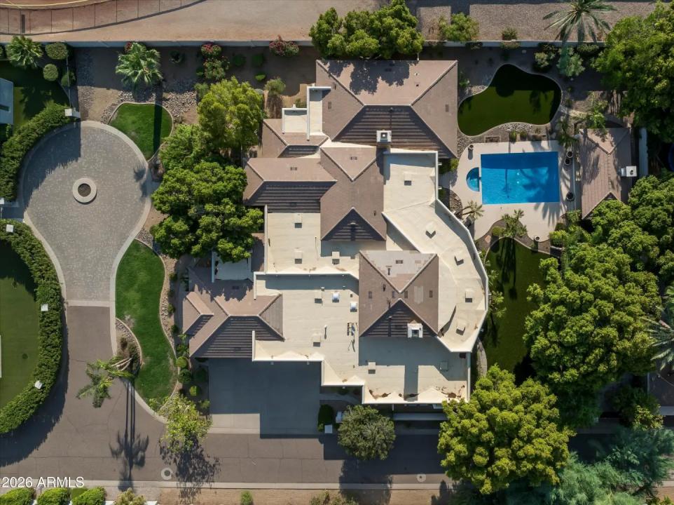 Real Estate Picture 2