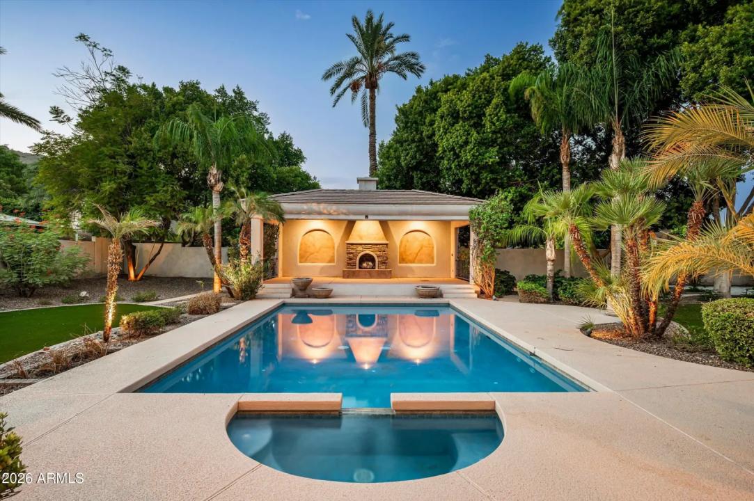 Real Estate Picture 30
