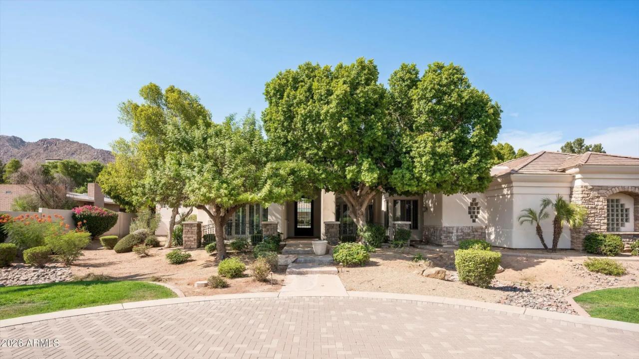 Real Estate Picture 3