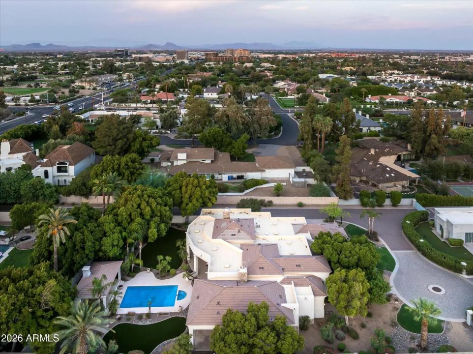 Real Estate Picture 43