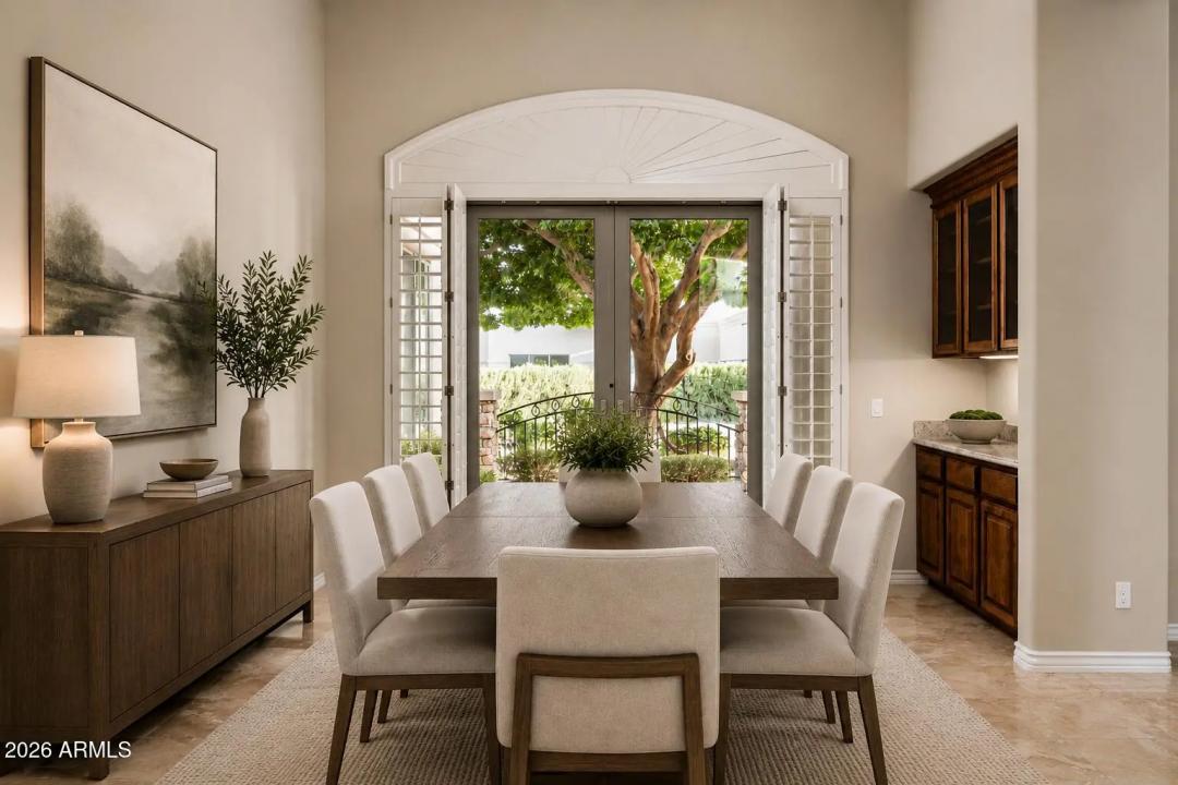 Real Estate Picture 7