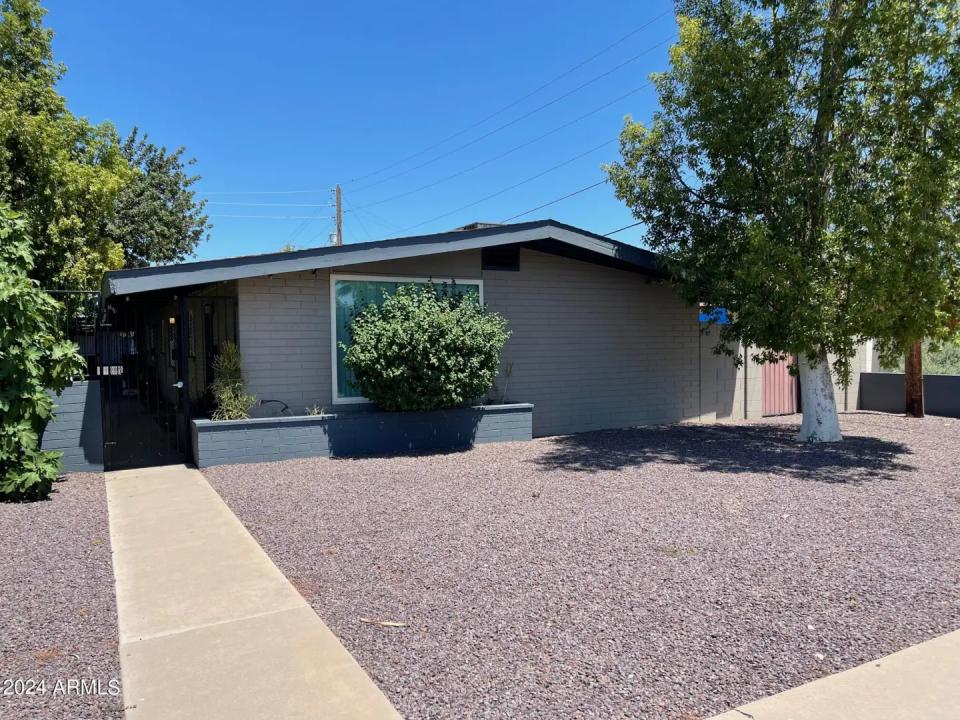 Real Estate Picture 1