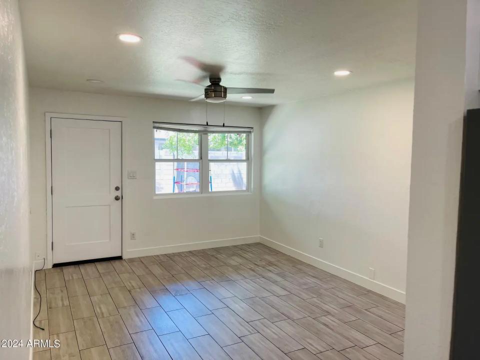 Real Estate Picture 5