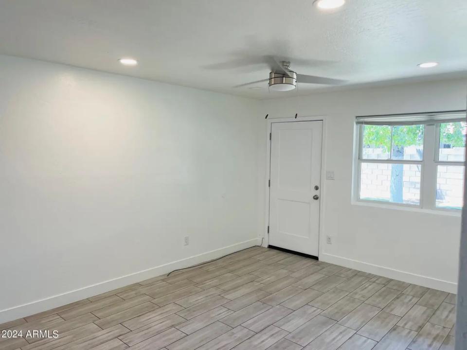 Real Estate Picture 6