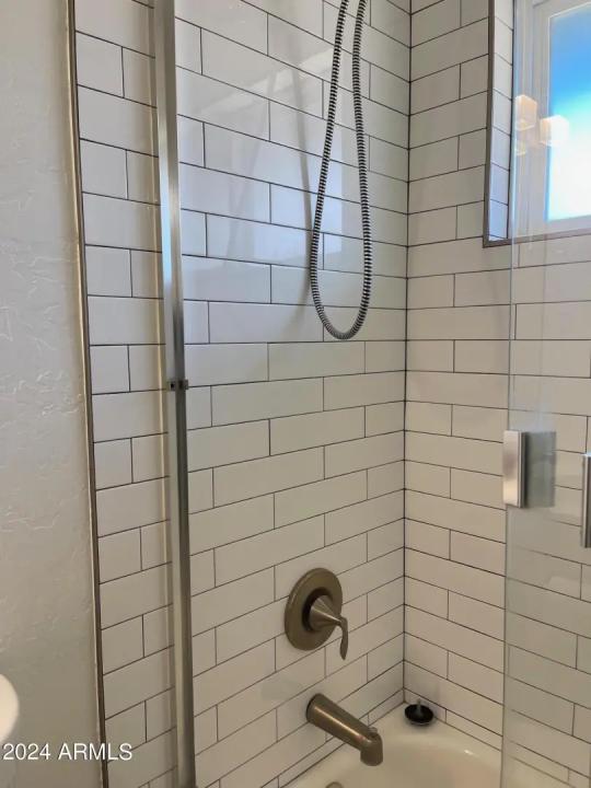 Real Estate Picture 17