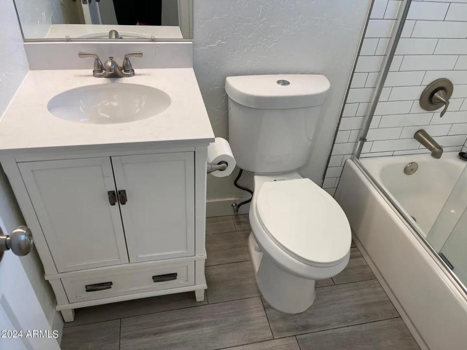 Real Estate Picture 18