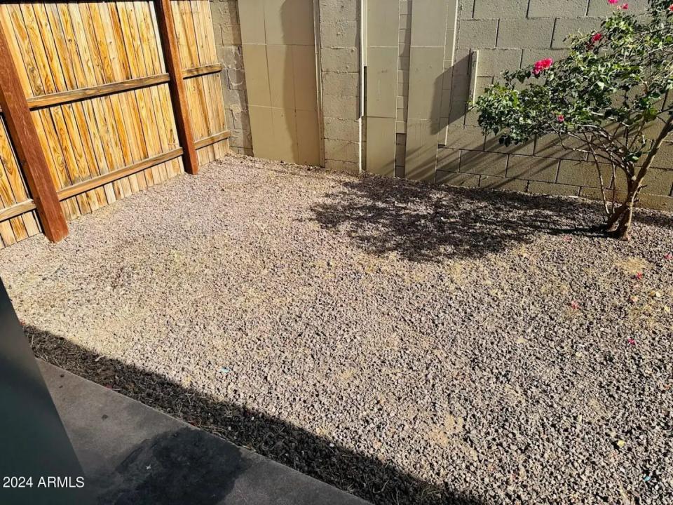 Real Estate Picture 20