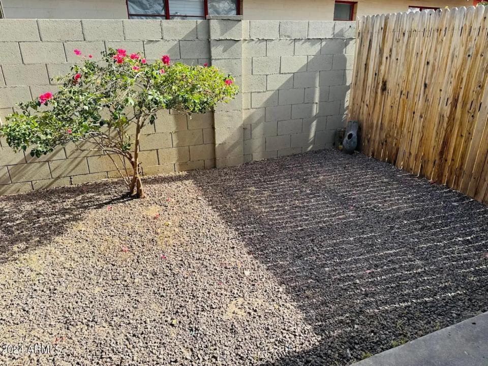 Real Estate Picture 21