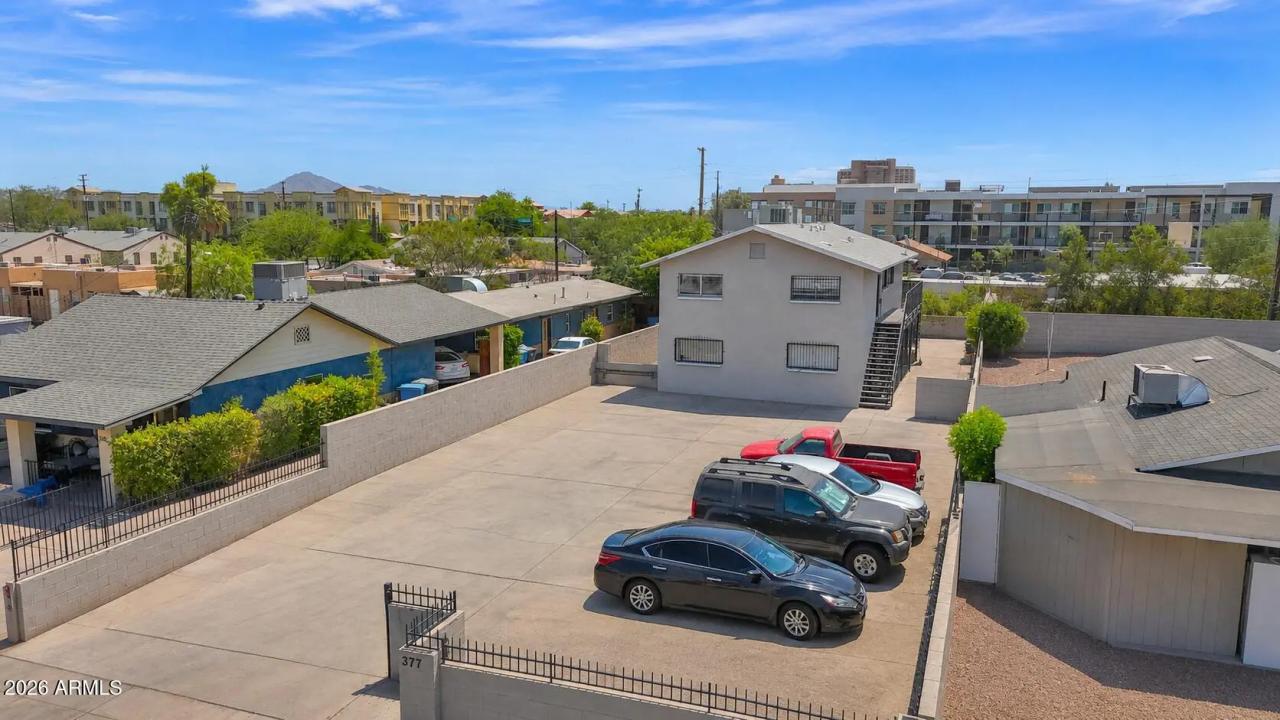 Real Estate Picture 1