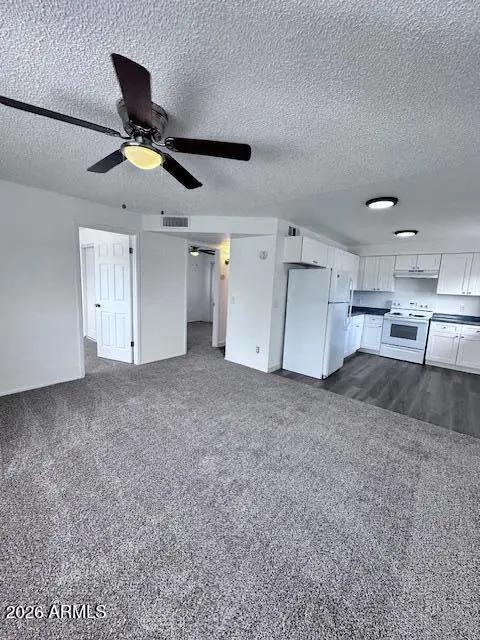 Real Estate Picture 7