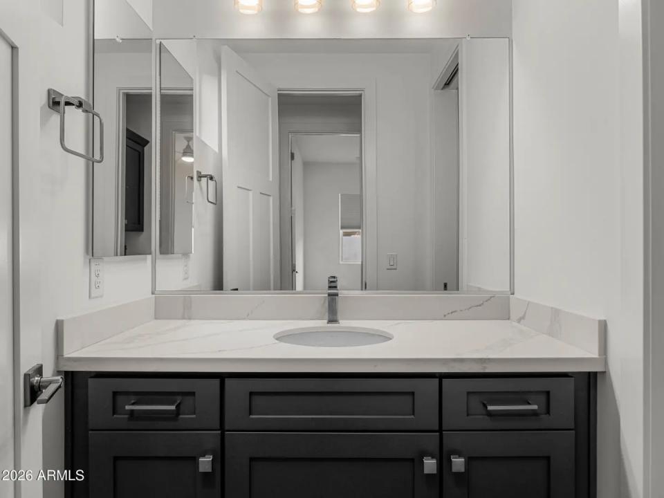 Real Estate Picture 21