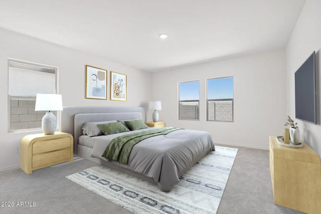 Real Estate Picture 10