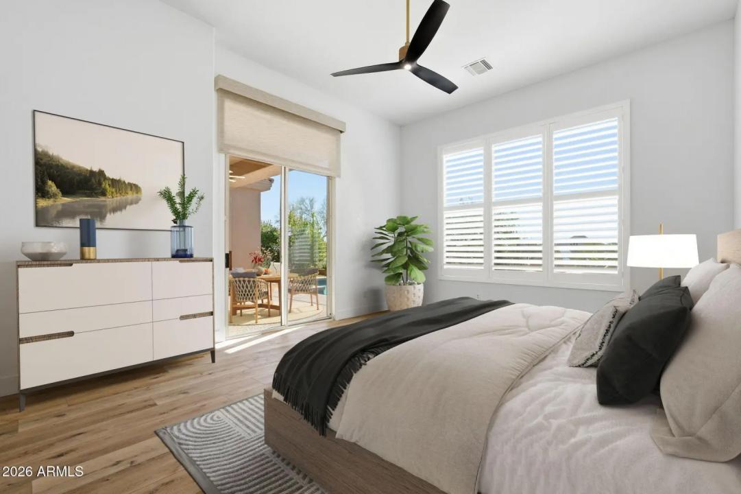 Real Estate Picture 7