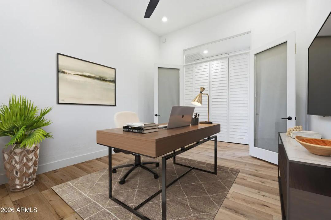 Real Estate Picture 8