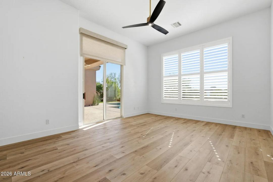 Real Estate Picture 40