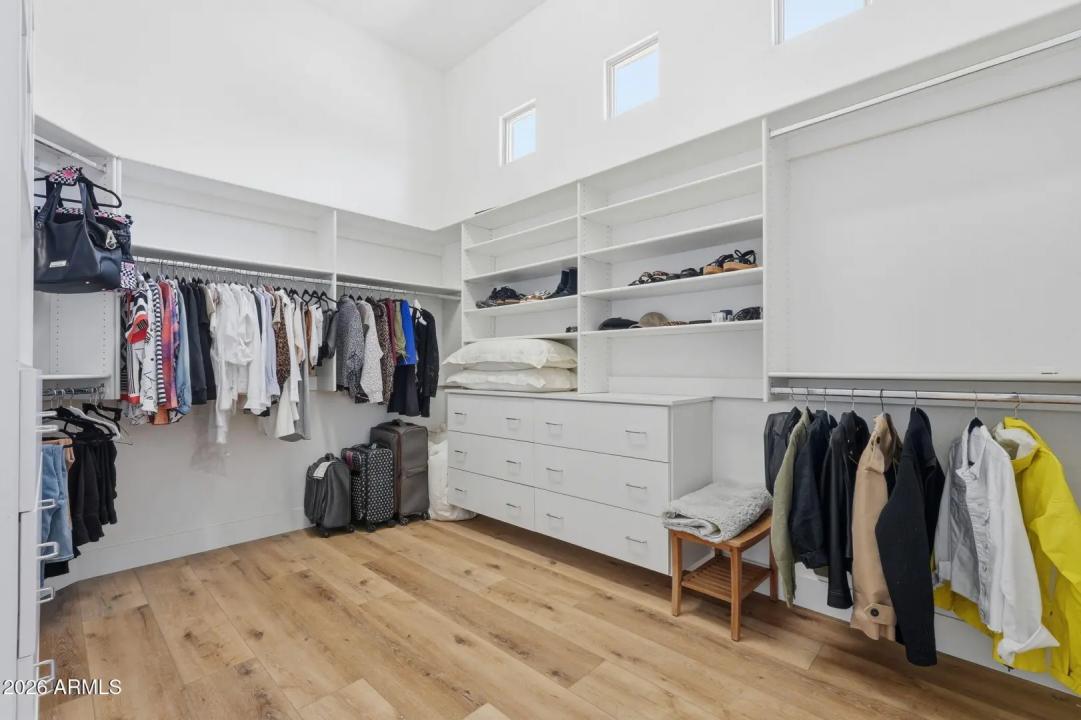 Real Estate Picture 43
