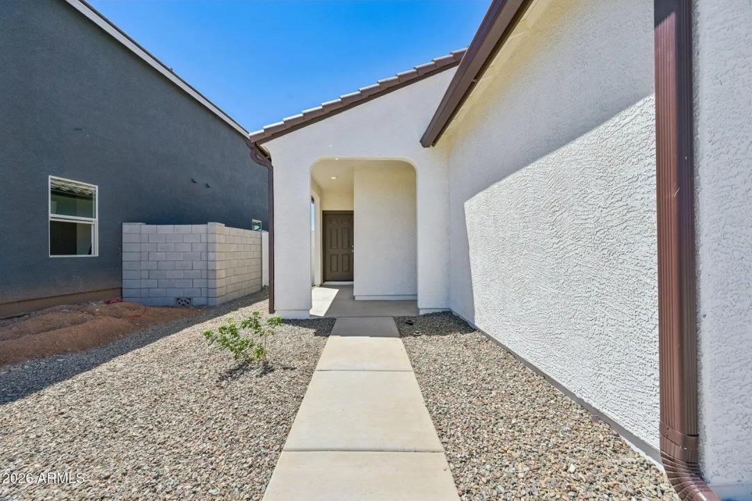 Real Estate Picture 6