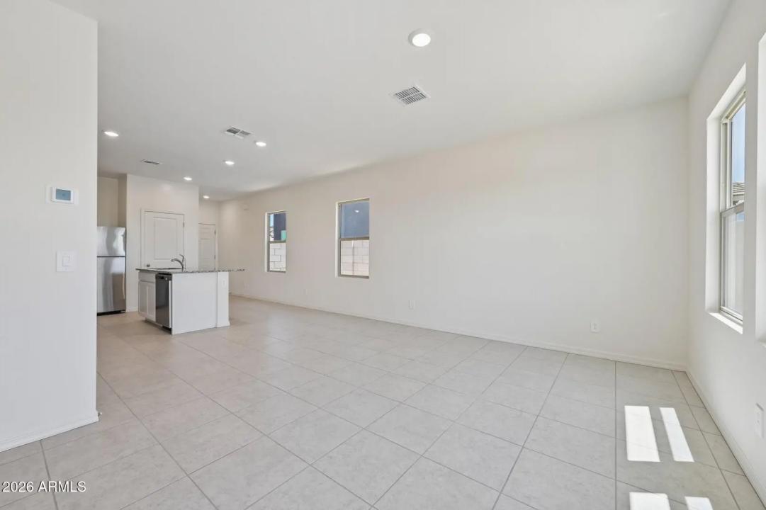 Real Estate Picture 13