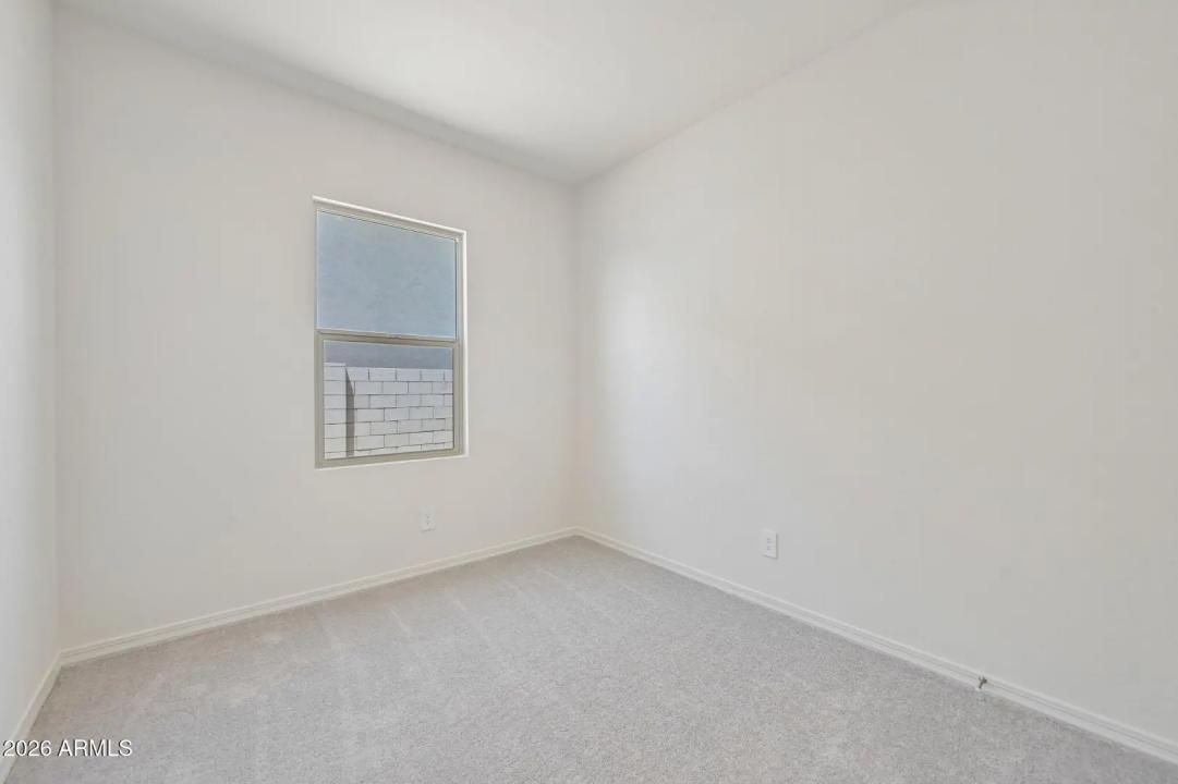 Real Estate Picture 28
