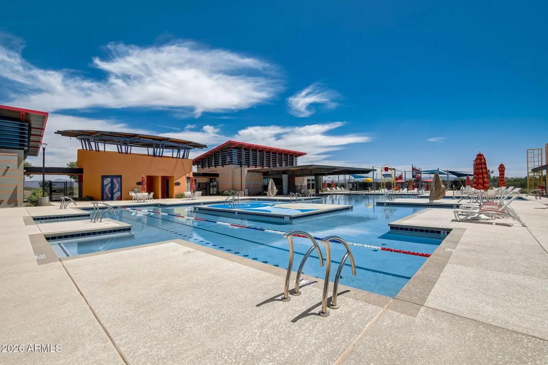 Real Estate Picture 39