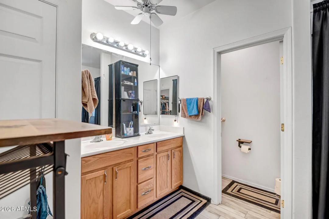 Real Estate Picture 19