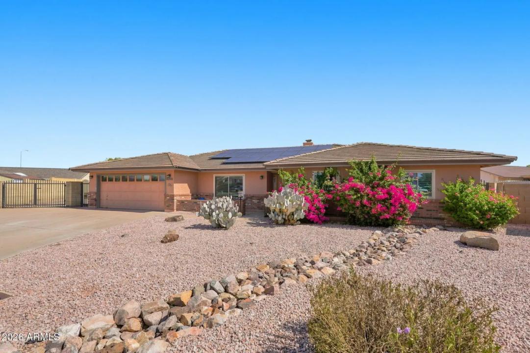 Real Estate Picture 3