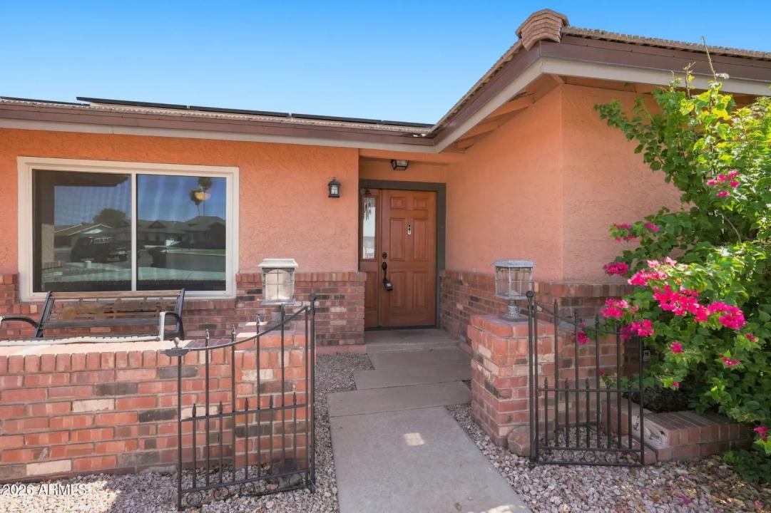 Real Estate Picture 5