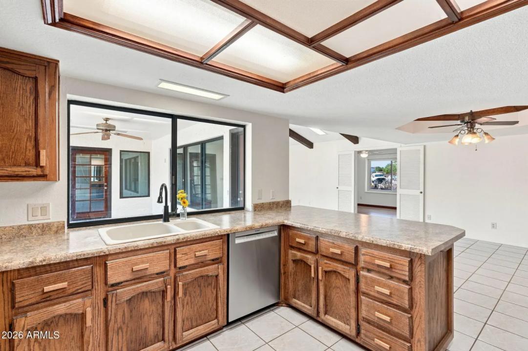 Real Estate Picture 21