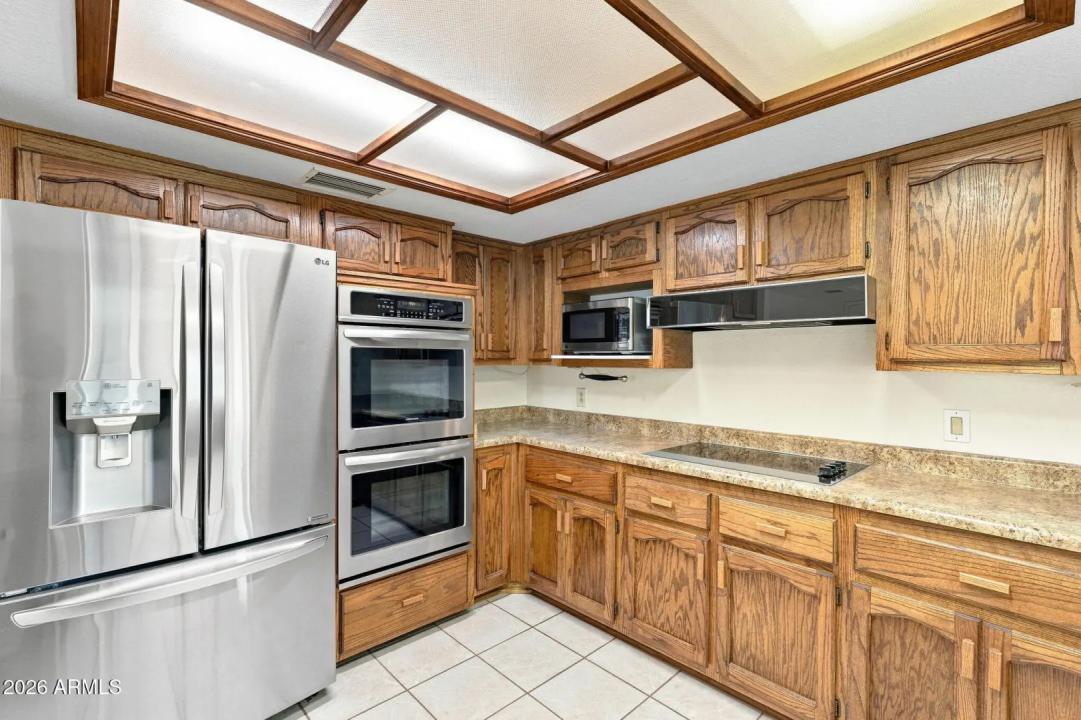 Real Estate Picture 19