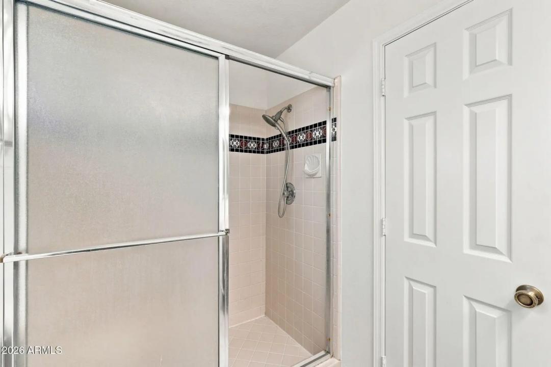 Real Estate Picture 32