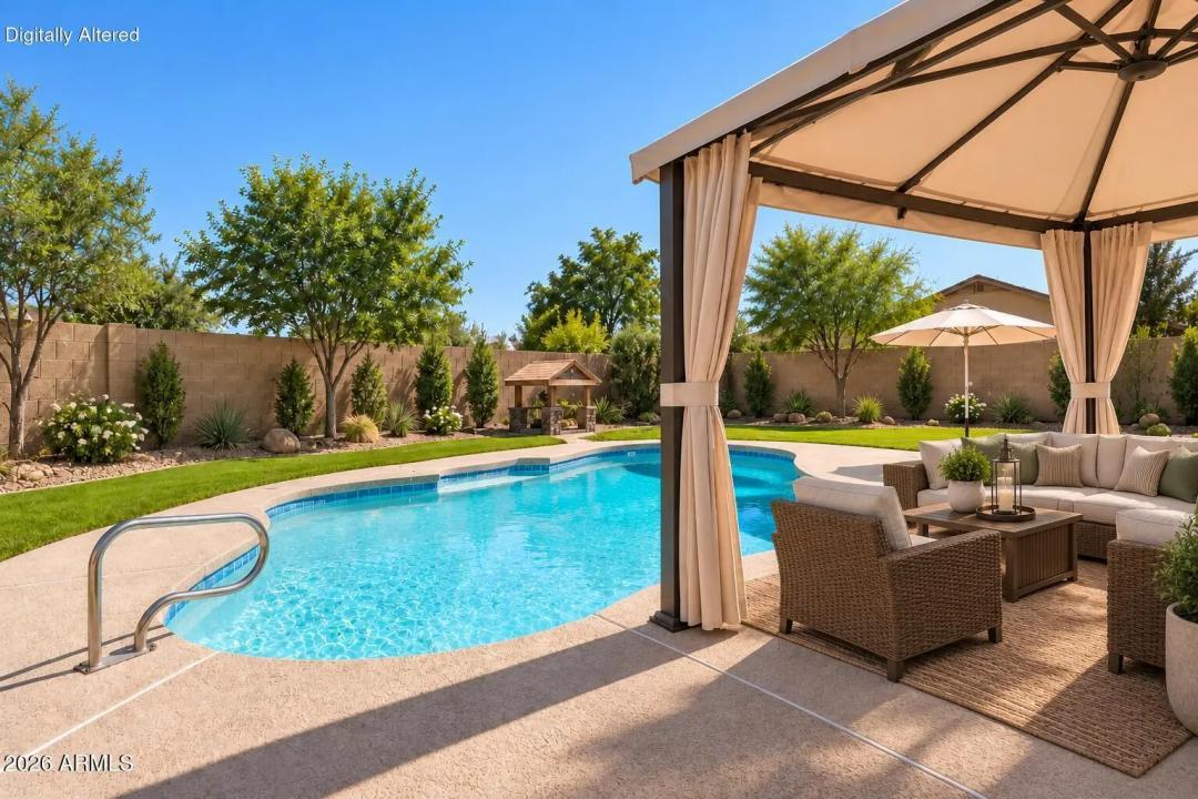 Real Estate Picture 6