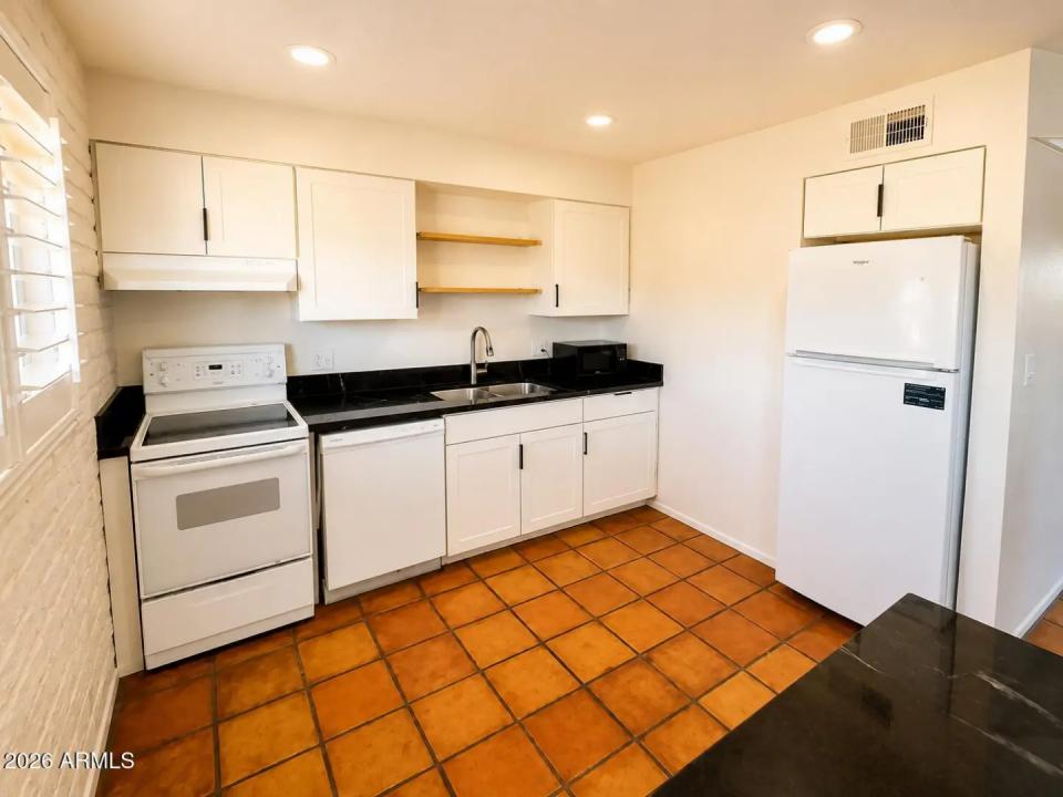 Real Estate Picture 2