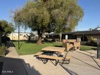 Real Estate Picture 8