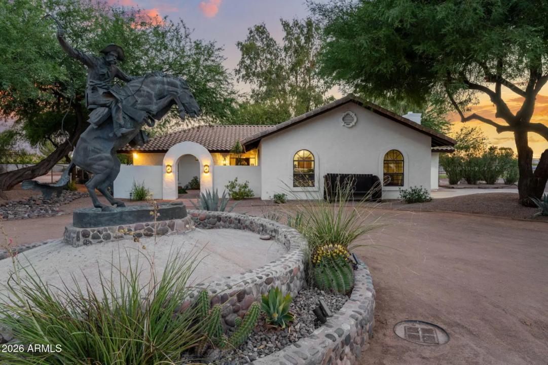 Real Estate Picture 1