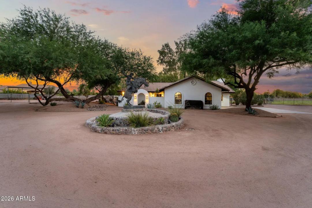 Real Estate Picture 2