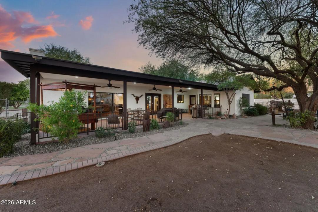 Real Estate Picture 16