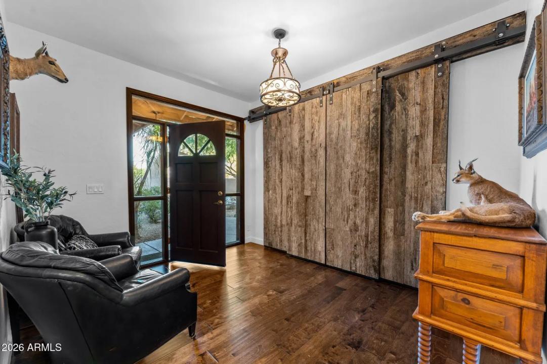 Real Estate Picture 25