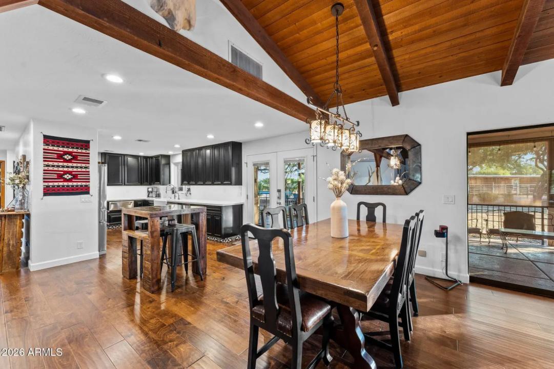 Real Estate Picture 32