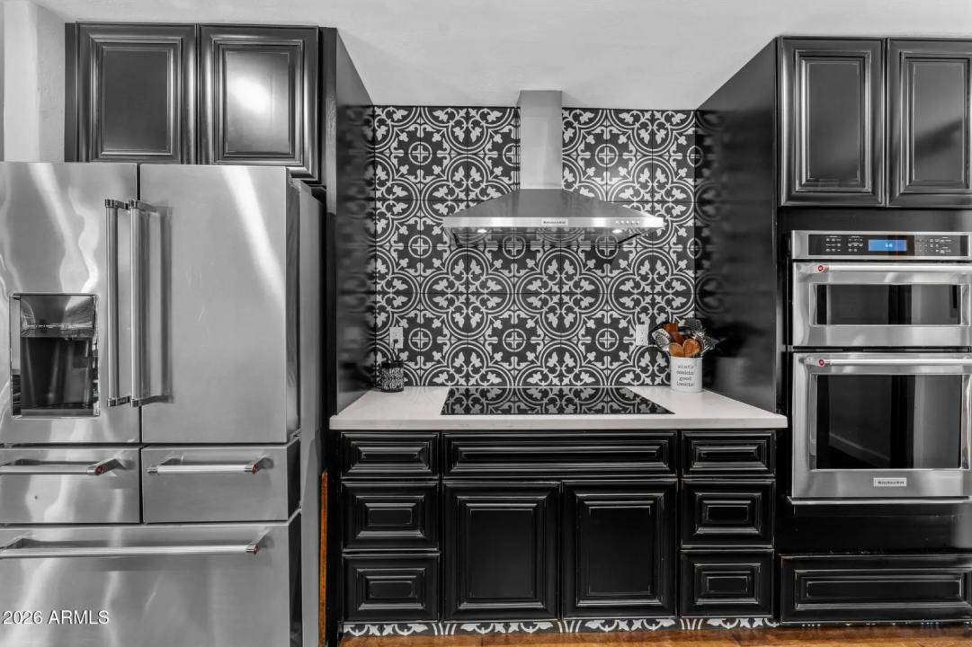 Real Estate Picture 22