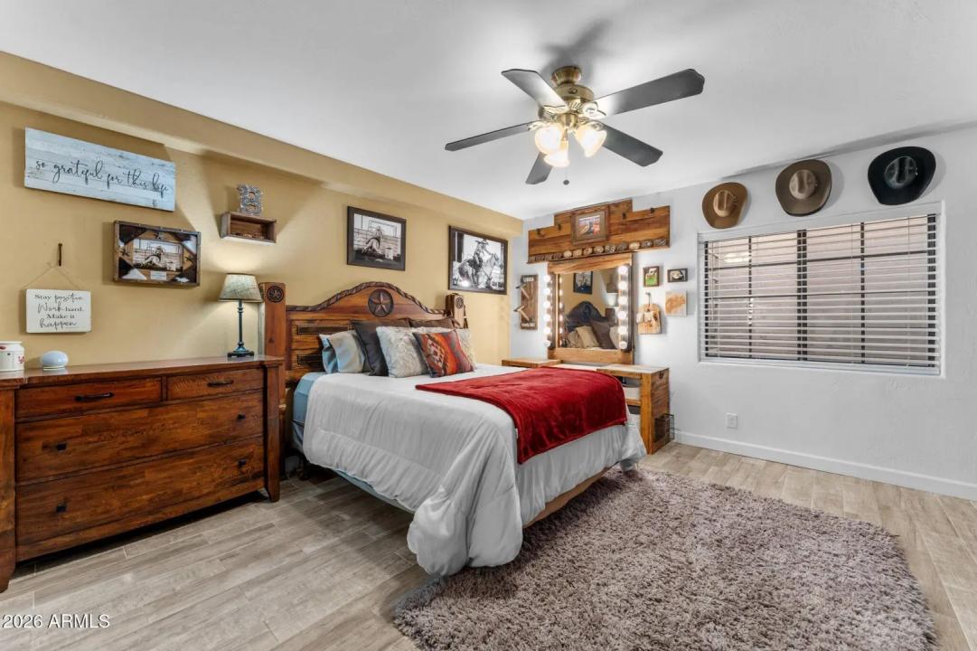 Real Estate Picture 41