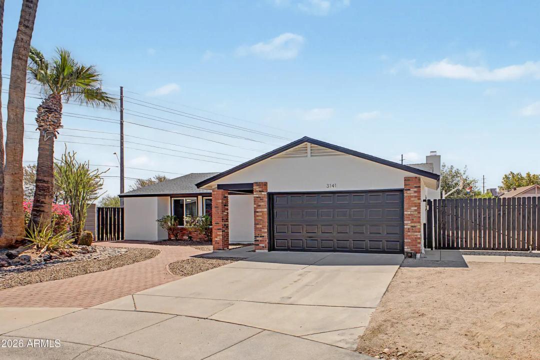 Real Estate Picture 3