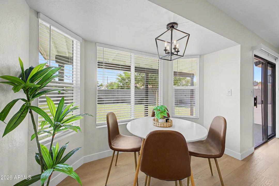 Real Estate Picture 6