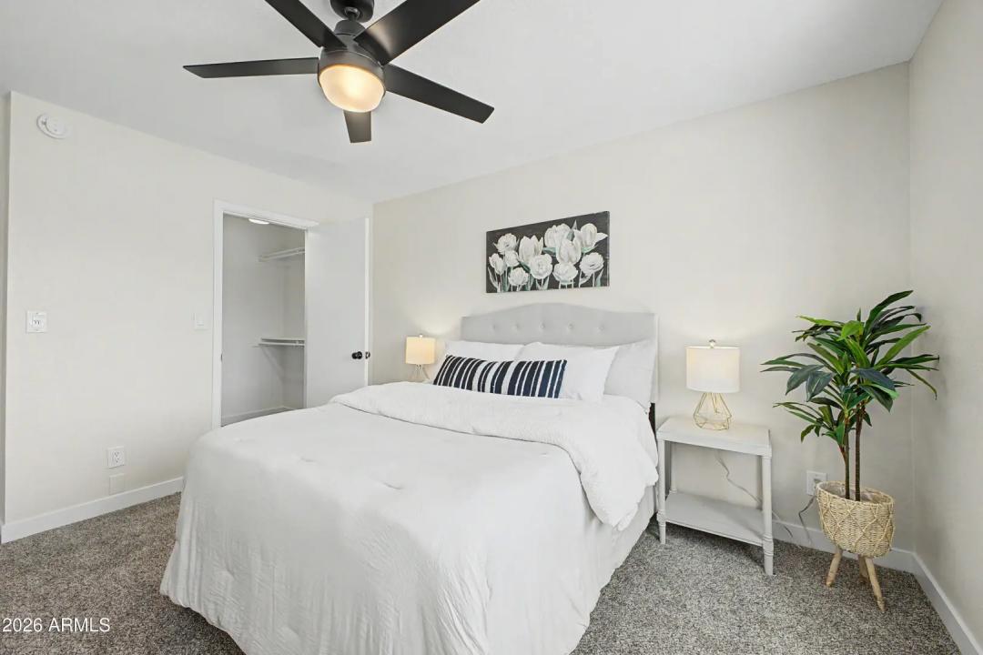 Real Estate Picture 13