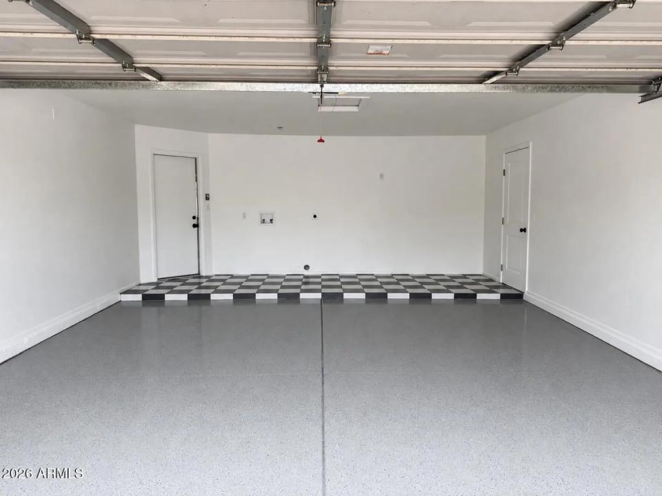 Real Estate Picture 23