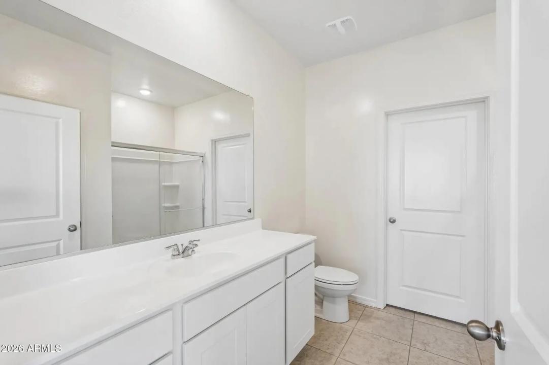 Real Estate Picture 11