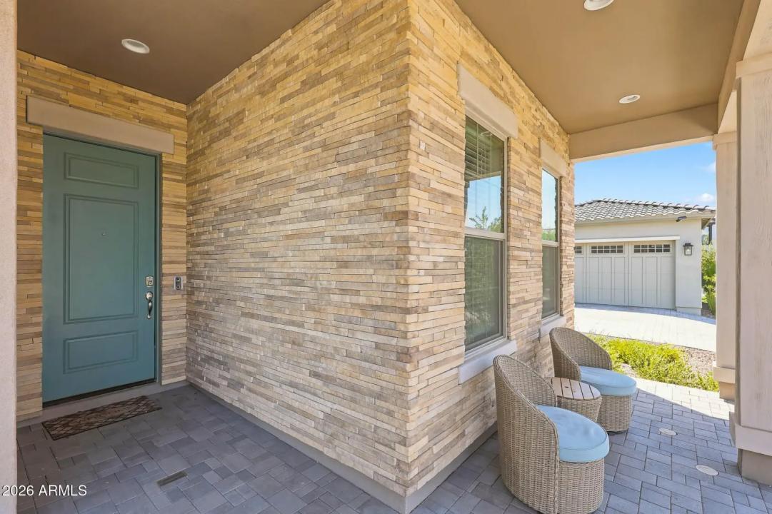 Real Estate Picture 2