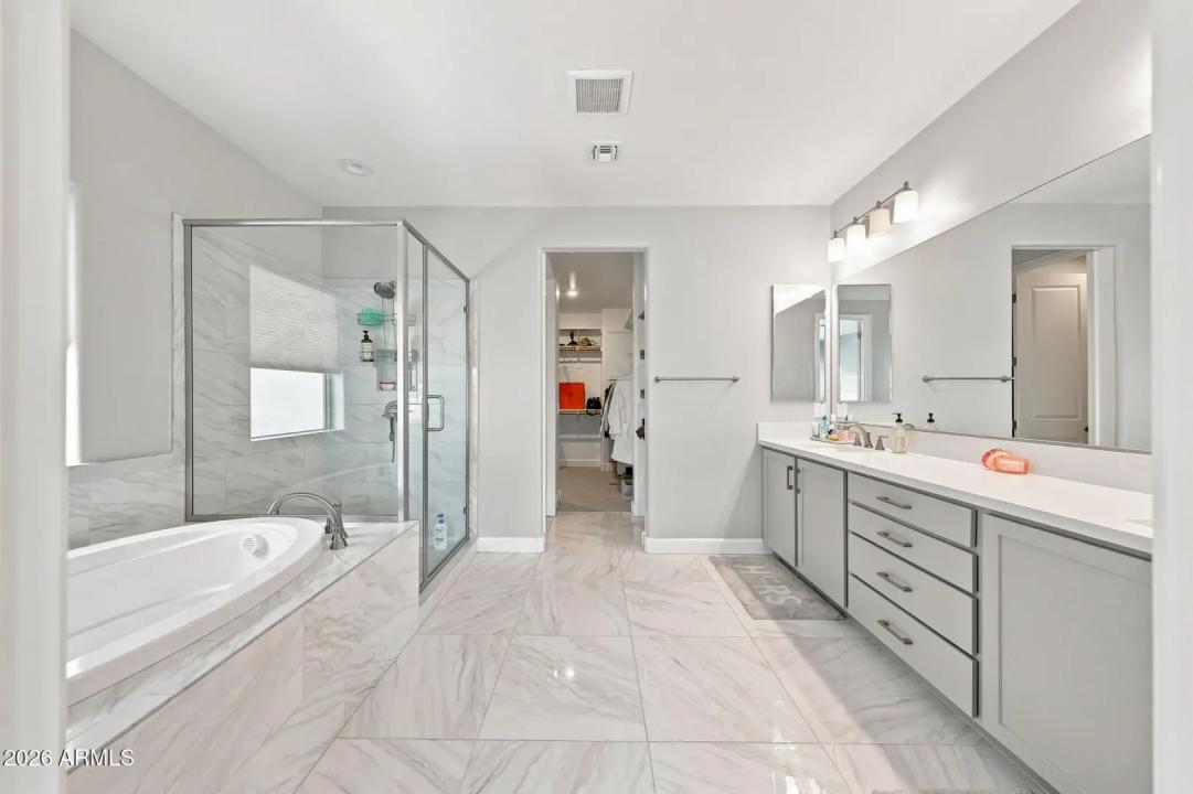 Real Estate Picture 26