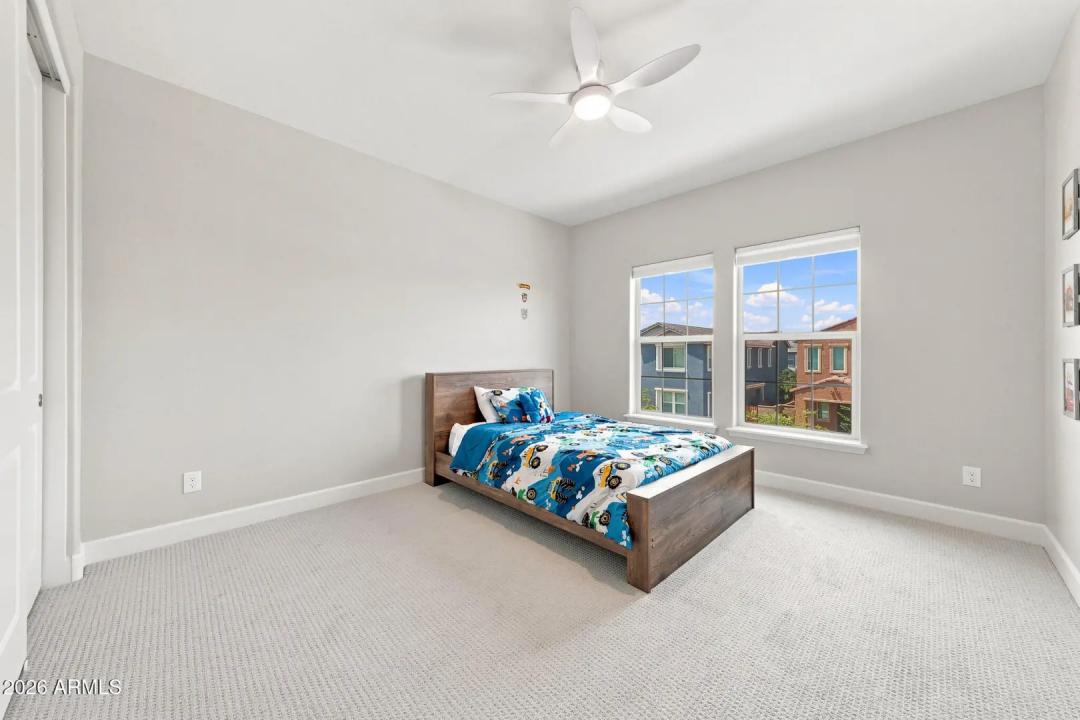 Real Estate Picture 36