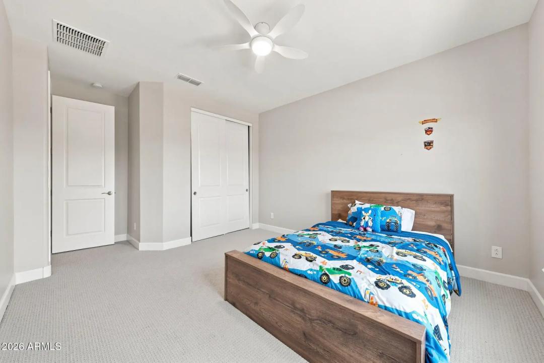 Real Estate Picture 37
